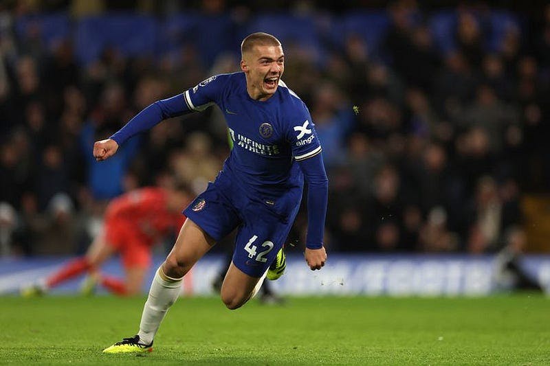 Resmi! Chelsea Lepas Beknya ke Sheffield United
