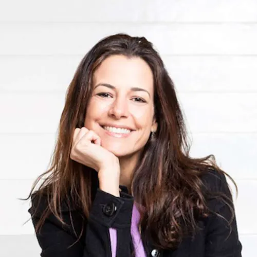 Dea Mendonça