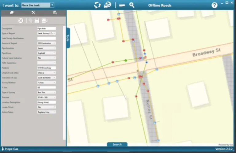 A map displays streets, colored lines, and points of interest
