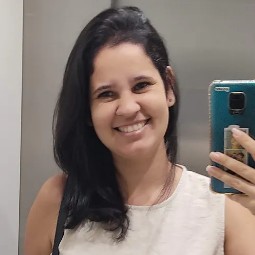 Angélica Oliveira