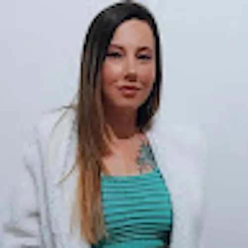 Monique Cabral Bernardes