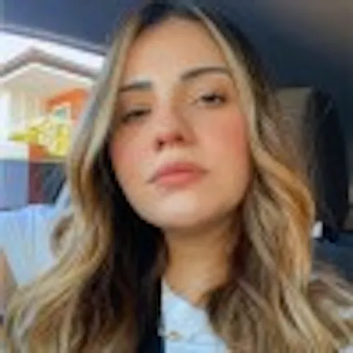 Daniele Oliveira Julio