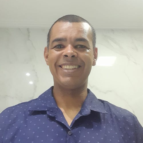 Adriano Carvalho