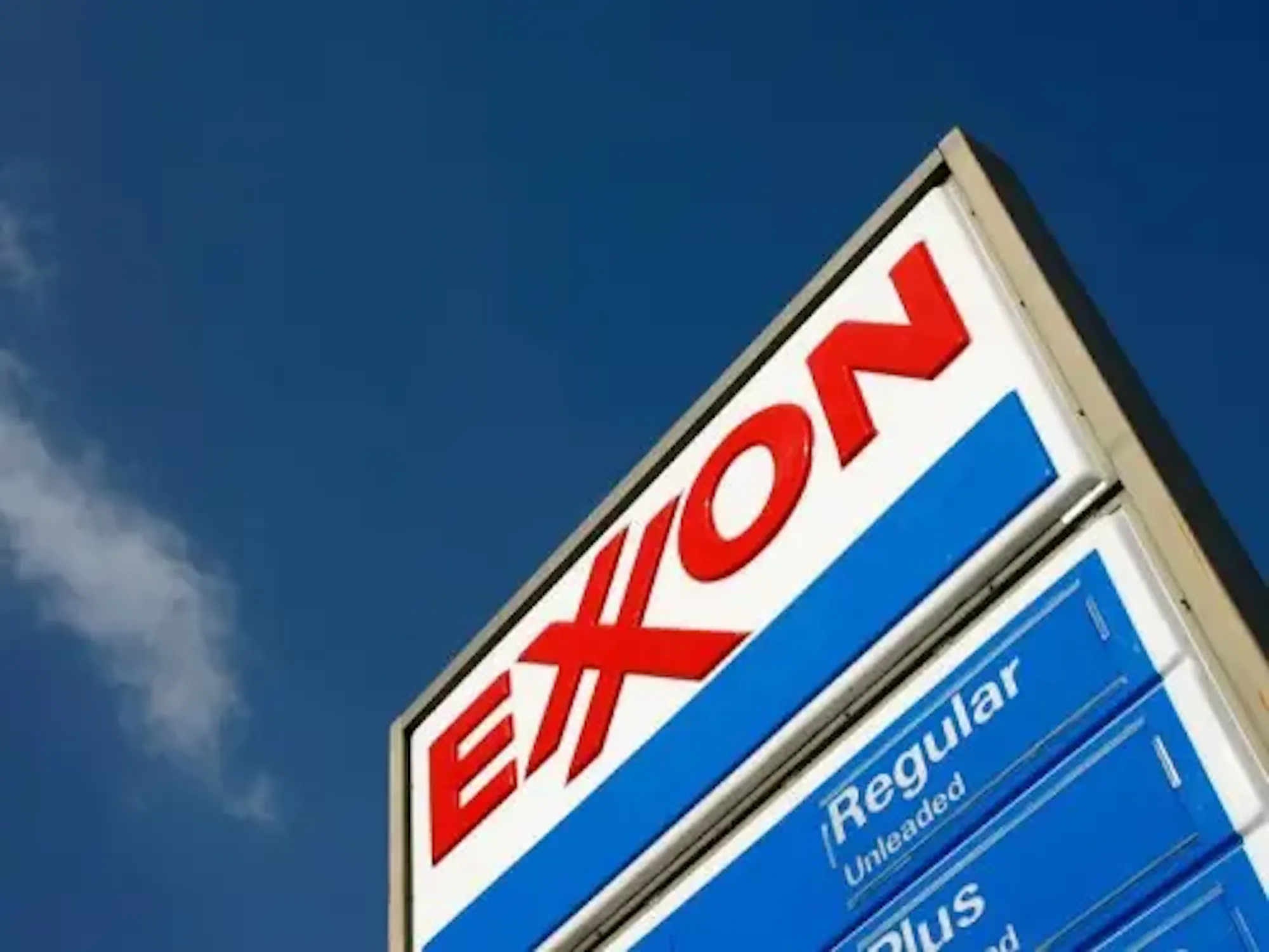 Exxon Emerges as Oil ‘Megamajor’ As Peak Demand Nears