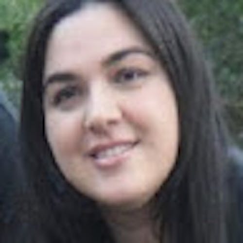 Anna Paula Soares